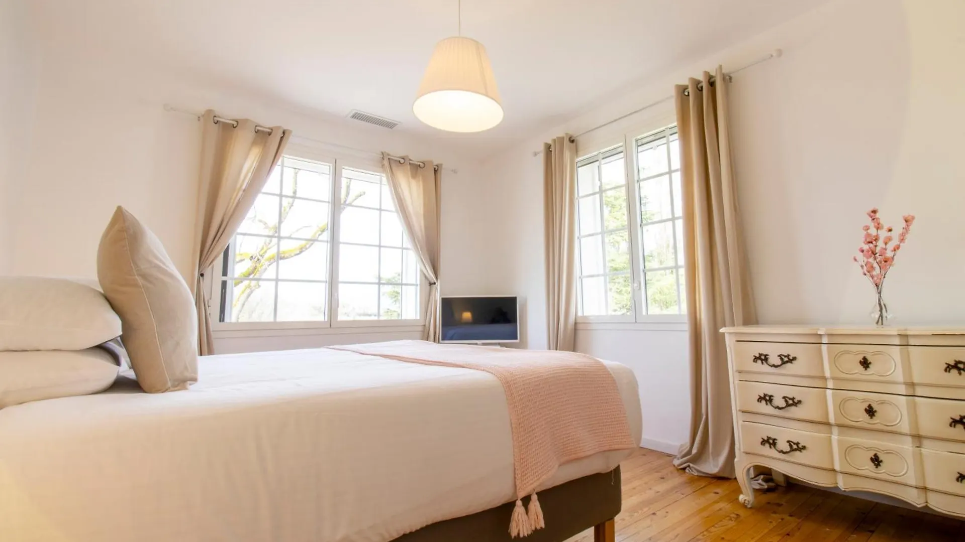 Bed & Breakfast Domaine De Bonaveau Barcelonne