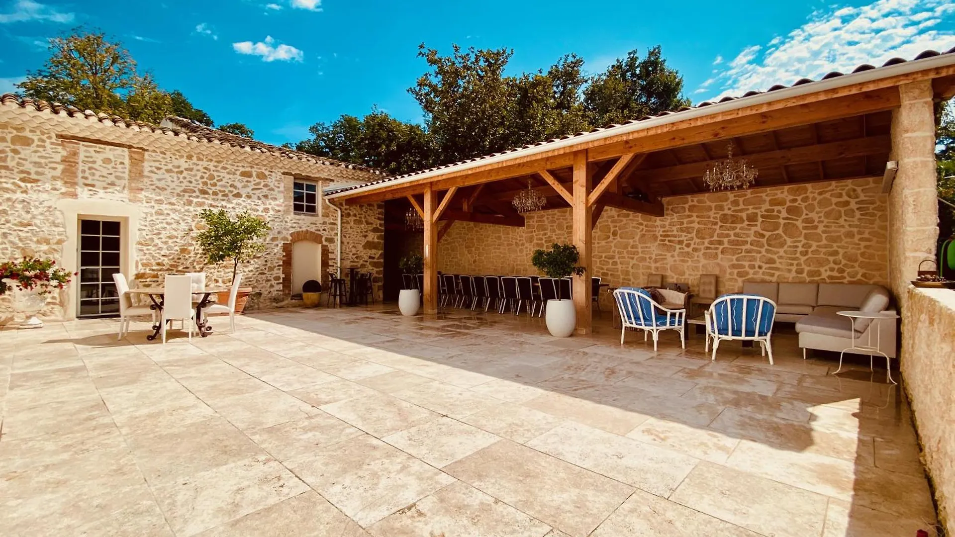 Domaine De Bonaveau - Spa & Piscine Barcelonne  Bed & Breakfast Barcelonne (Drome)